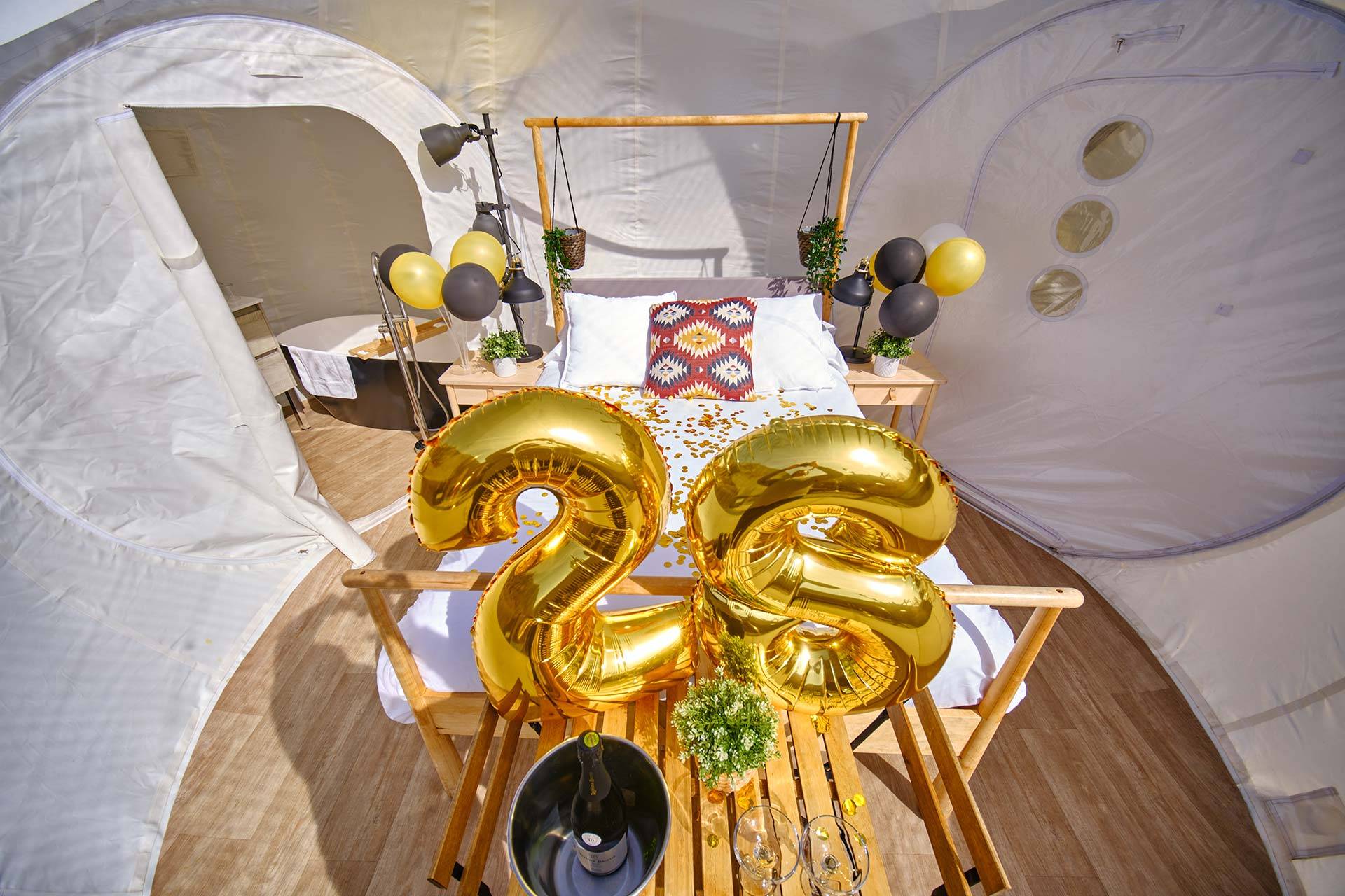 Pacchetto Anniversario Bubble Room